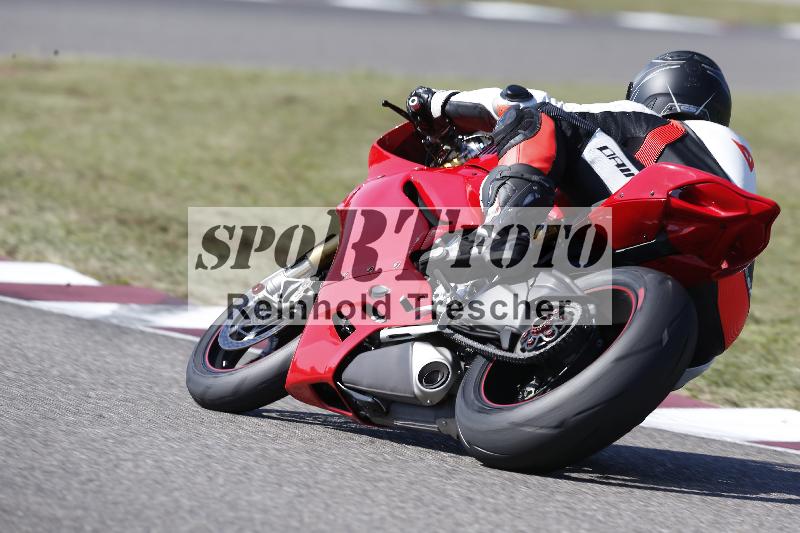 /Archiv-2025/49 26.08.2025 Cornu Master School ADR/rot-rouge/27